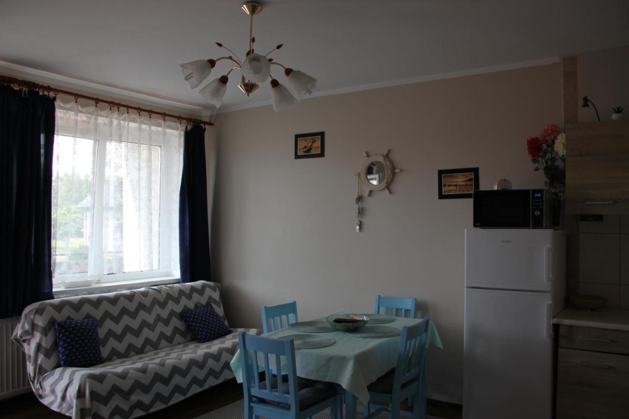 Apartamenty Eka Dom Goscinny 350M Do Plazy Rewal Extérieur photo