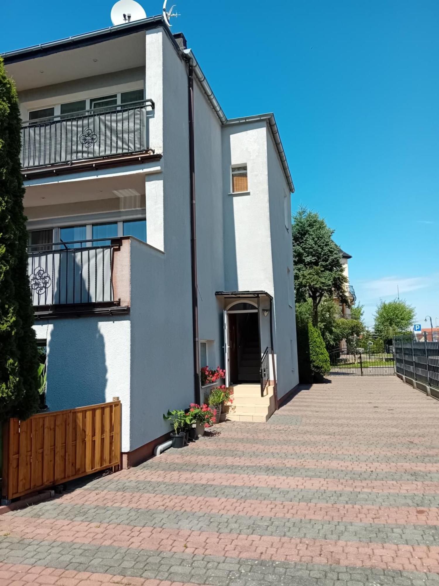 Apartamenty Eka Dom Goscinny 350M Do Plazy Rewal Extérieur photo